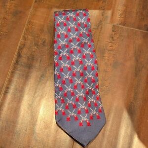 Gucci Gray Tie with Red Pattern